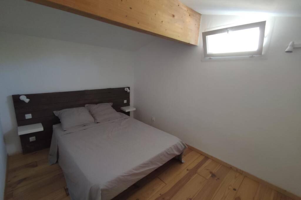 Logement Tout Confort Au Calme Entre Saint Tropez Et Les Gorges Du Verdon 르토로네 외부 사진