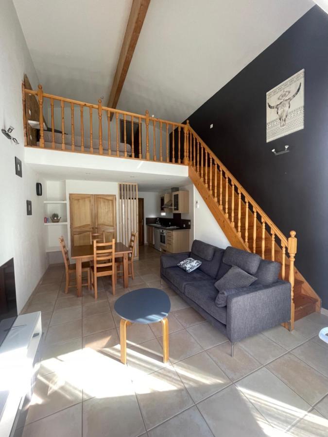 Logement Tout Confort Au Calme Entre Saint Tropez Et Les Gorges Du Verdon 르토로네 외부 사진