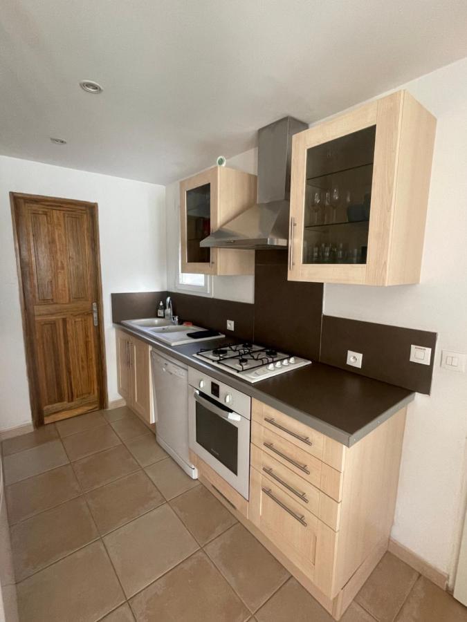 Logement Tout Confort Au Calme Entre Saint Tropez Et Les Gorges Du Verdon 르토로네 외부 사진